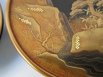 ほぼ未使用 茶道具 輪島塗木製本堅地 古代朱 松葉蒔絵 銘々皿 5客揃 共箱 Amazon.co.jp: 輪島塗 真山 見事な [茶托 銘々皿 1組 蒔絵師 曽